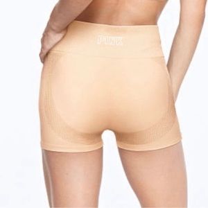 Victoria Secret PINK seamless shorts M Size